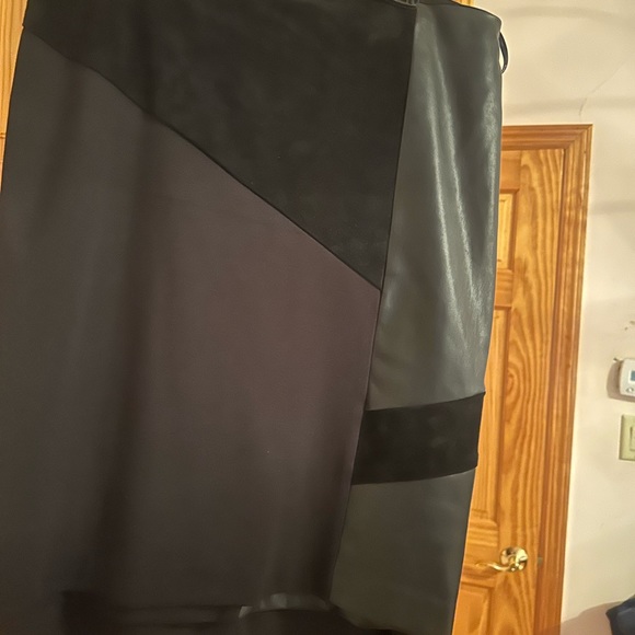 In very good condition and very good - Picture 1 of 8